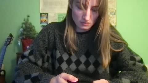 Esther Grey online show from 01/27/25, 11:33