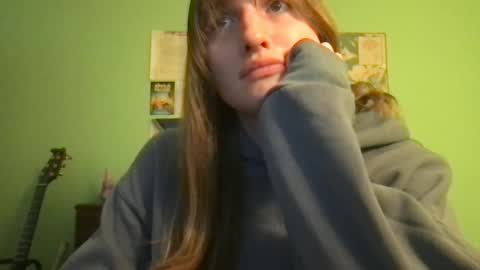 Esther Grey online show from 02/23/25, 10:20