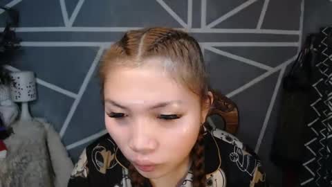 Snapshot of estherlust chatting on 01/13/25, 01:56 IRIS online show from 01/13/25, 01:56