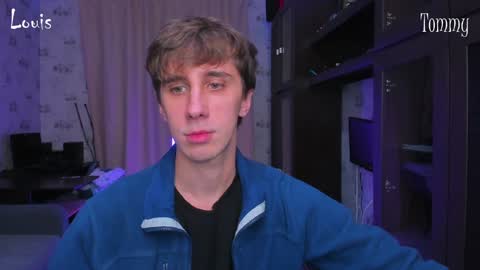 Snapshot of esthetics_boys chatting on 12/17/24, 12:45 LOUIS online show from 12/17/24, 12:45