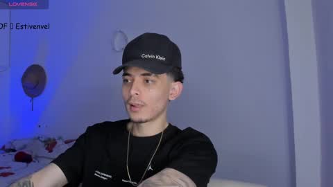 estivenvel online show from 03/01/25, 02:34