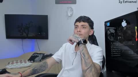 estivenvel online show from 02/19/26, 02:18