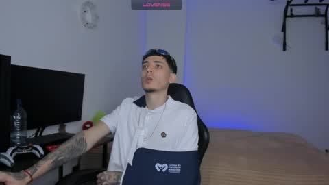 estivenvel online show from 04/27/26, 02:15