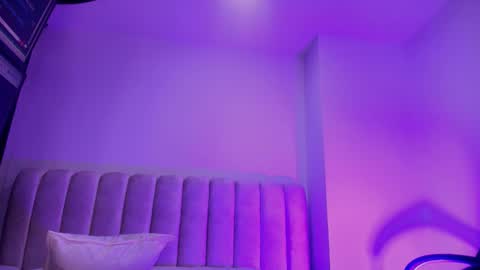 Estrella online show from 11/12/25, 11:54