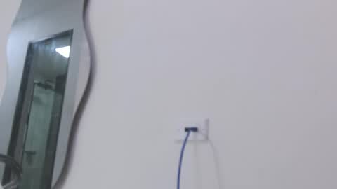 Snapshot of estrella_hanks_ chatting on 04/27/26, 11:52 Estrella online show from 04/27/26, 11:52