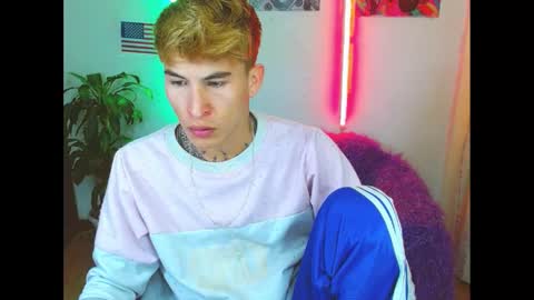 Snapshot of estrellita__jordan chatting on 02/02/25, 12:19 JORDAN online show from 02/02/25, 12:19