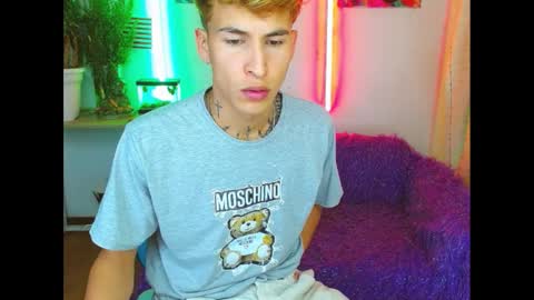 Snapshot of estrellita__jordan chatting on 02/11/25, 01:52 JORDAN online show from 02/11/25, 01:52