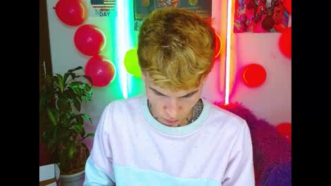 Snapshot of estrellita__jordan chatting on 02/16/25, 04:42 JORDAN online show from 02/16/25, 04:42