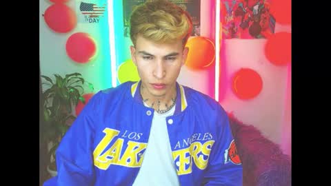 Snapshot of estrellita__jordan chatting on 02/22/25, 07:01 JORDAN online show from 02/22/25, 07:01