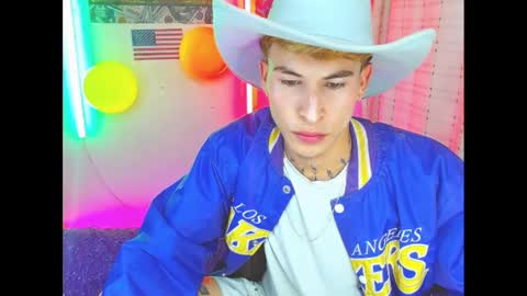 Snapshot of estrellita__jordan chatting on 02/23/25, 12:19 JORDAN online show from 02/23/25, 12:19