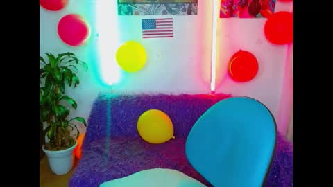 Snapshot of estrellita__jordan chatting on 02/24/25, 05:54 JORDAN online show from 02/24/25, 05:54