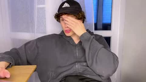 Alex online show from 04/19/26, 05:34