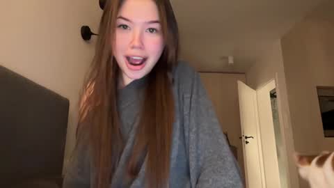 nika 3 online show from 01/02/25, 03:40