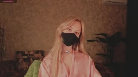 Sophia online show from 04/19/26, 10:45