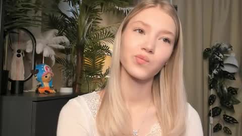 Natalie online show from 02/20/26, 06:19