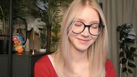 Natalie online show from 02/25/26, 06:01