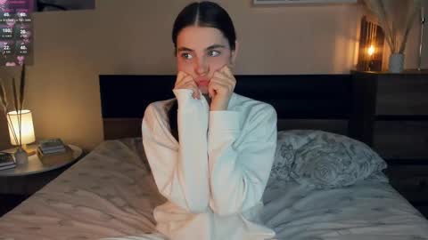 Snapshot of eternity_is_endless chatting on 02/13/25, 11:06 Mary online show from 02/13/25, 11:06