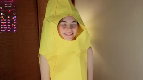 Snapshot of eternity_is_endless chatting on 10/31/25, 08:04 Mary online show from 10/31/25, 08:04