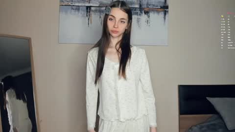 Mary online show from 04/24/26, 07:44