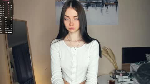 Snapshot of eternity_is_endless chatting on 06/07/26, 07:34 Mary online show from 06/07/26, 07:34