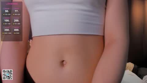 Snapshot of ethalfrost chatting on 03/11/25, 11:04 Dana today my first day online show from 03/11/25, 11:04