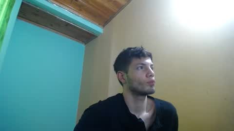 Snapshot of ethan_anavrin chatting on 01/18/25, 03:16 greetings sergi online show from 01/18/25, 03:16