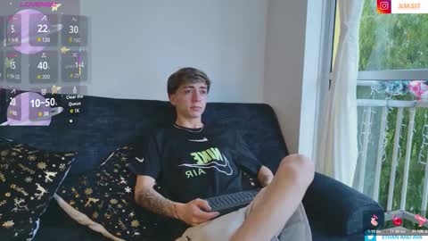 ethan and ava online show from 12/04/25, 01:20