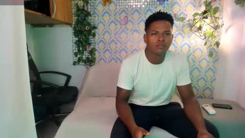 Snapshot of ethan_blackwood chatting on 02/02/25, 12:51 ethan_blackwood online show from 02/02/25, 12:51