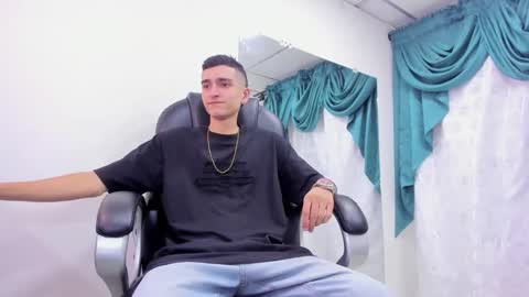 Snapshot of ethan_boy_ chatting on 01/24/25, 08:54 Ethan online show from 01/24/25, 08:54