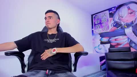 Snapshot of ethan_boy_ chatting on 09/22/25, 09:28 Ethan online show from 09/22/25, 09:28