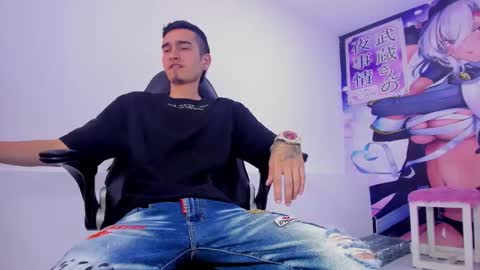 Snapshot of ethan_boy_ chatting on 10/04/25, 08:18 Ethan online show from 10/04/25, 08:18