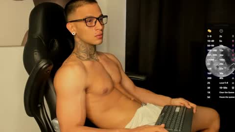 Snapshot of ethan_devis7 chatting on 06/24/26, 08:41 Ethan - Independent model online show from 06/24/26, 08:41