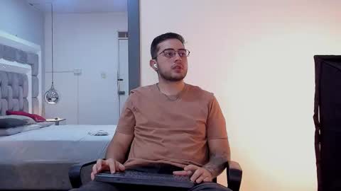 ethan_greys online show from 12/22/25, 03:47