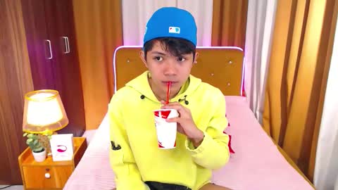 ethan_lauren online show from 04/15/26, 07:58