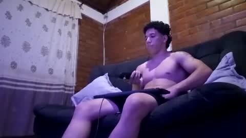 Ethan Noir online show from 12/18/24, 03:26