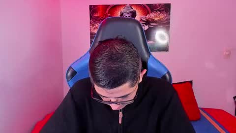 Snapshot of ethan_sai01 chatting on 11/25/25, 04:34 ETHAN SAI online show from 11/25/25, 04:34