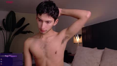 Snapshot of ethan_skiny_ chatting on 09/09/25, 04:01 Joan online show from 09/09/25, 04:01