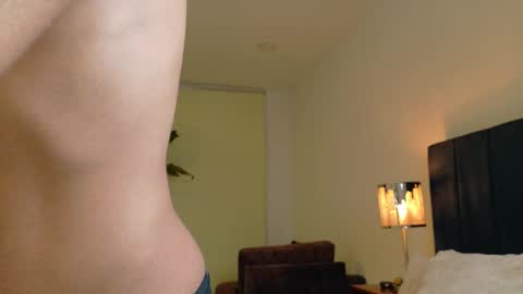 Joan online show from 11/11/25, 03:06