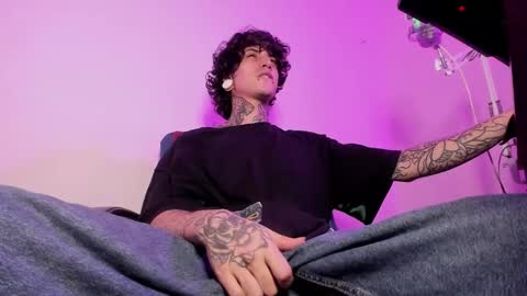 Ethan sykes online show from 10/30/25, 01:40