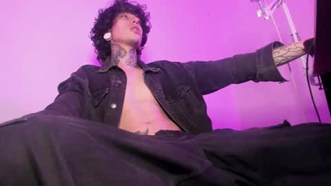 Ethan sykes online show from 11/17/25, 05:13