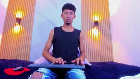 Snapshot of ethan_thouse chatting on 10/09/25, 03:59 ethan_thouse online show from 10/09/25, 03:59