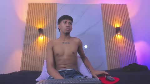 Snapshot of ethan_thouse chatting on 10/10/25, 03:27 ethan_thouse online show from 10/10/25, 03:27