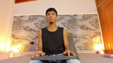 Snapshot of ethan_thouse chatting on 10/12/25, 07:24 ethan_thouse online show from 10/12/25, 07:24