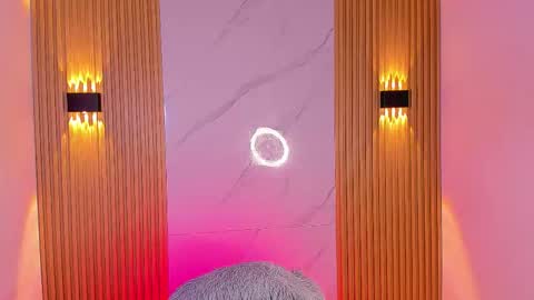 Snapshot of ethan_thouse chatting on 11/28/25, 07:49 ethan_thouse online show from 11/28/25, 07:49