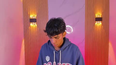 Snapshot of ethan_thouse chatting on 12/04/25, 07:44 ethan_thouse online show from 12/04/25, 07:44