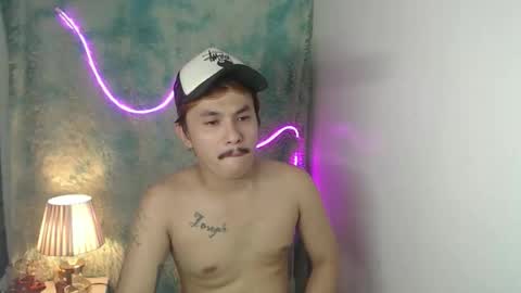 Snapshot of ethan_uwuxx chatting on 02/09/26, 07:12 DAVE online show from 02/09/26, 07:12