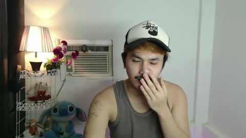 Snapshot of ethan_uwuxx chatting on 02/28/26, 12:33 DAVE online show from 02/28/26, 12:33