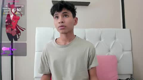 Snapshot of ethan_westt chatting on 09/13/25, 01:22 Ethan online show from 09/13/25, 01:22