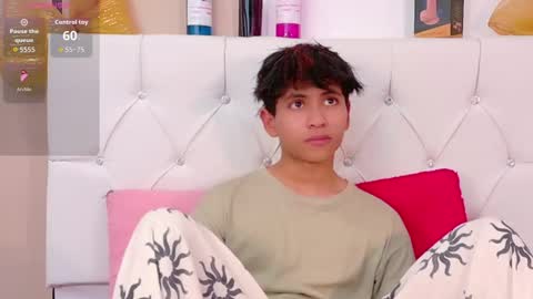 Ethan online show from 12/16/25, 09:42