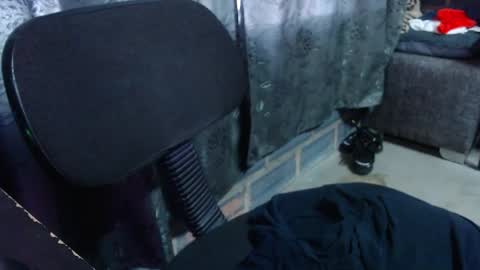 Snapshot of ethan_white_ chatting on 12/27/24, 08:39 ethan white online show from 12/27/24, 08:39